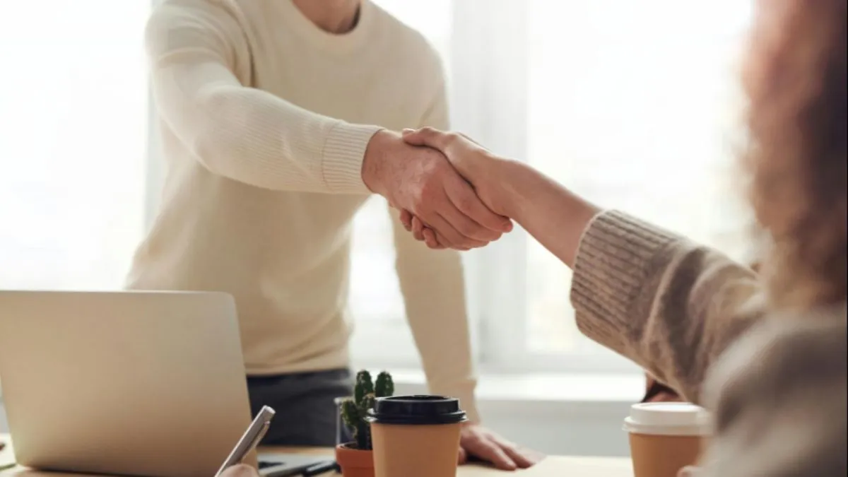 Empresas abrem vagas atrativas com benefícios em todo o Brasil.