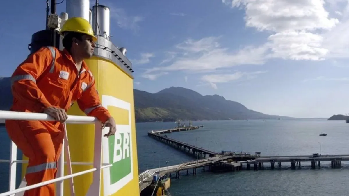 A finalidade desse modelo é garantir que as embarcações operem com tripulação completa, evitando interrupções em atividades essenciais para o abastecimento de combustíveis no país.