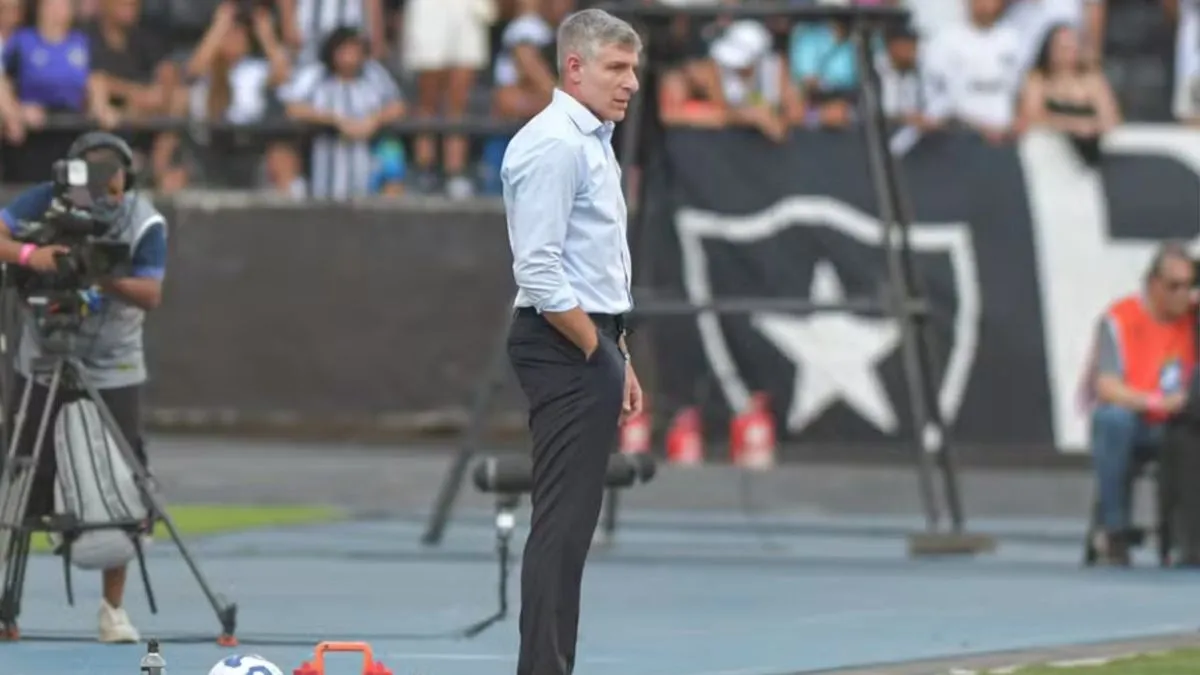 Fortaleza não renova com Martín Palermo; Clube do Remo demonstra interesse no técnico argentino