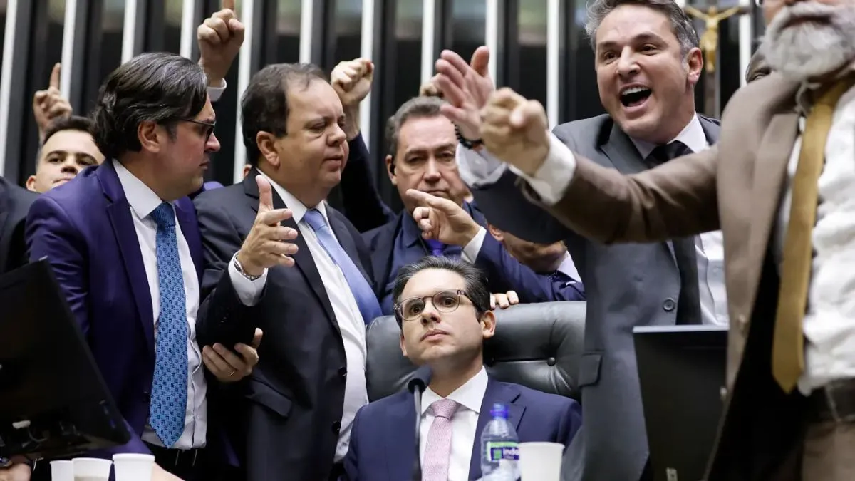 Hugo Motta após retomar o controle do plenário da Câmara.