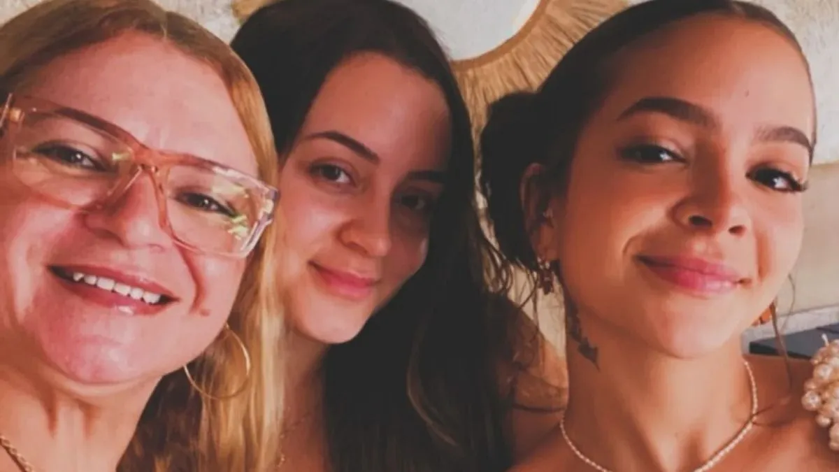 O velório e cremação de Débora Maia ocorrerão neste sábado (29) no Crematório da Penitência, localizado no bairro Caju. A cerimônia de despedida está marcada para às 12h15, com cremação prevista para as 15h15.