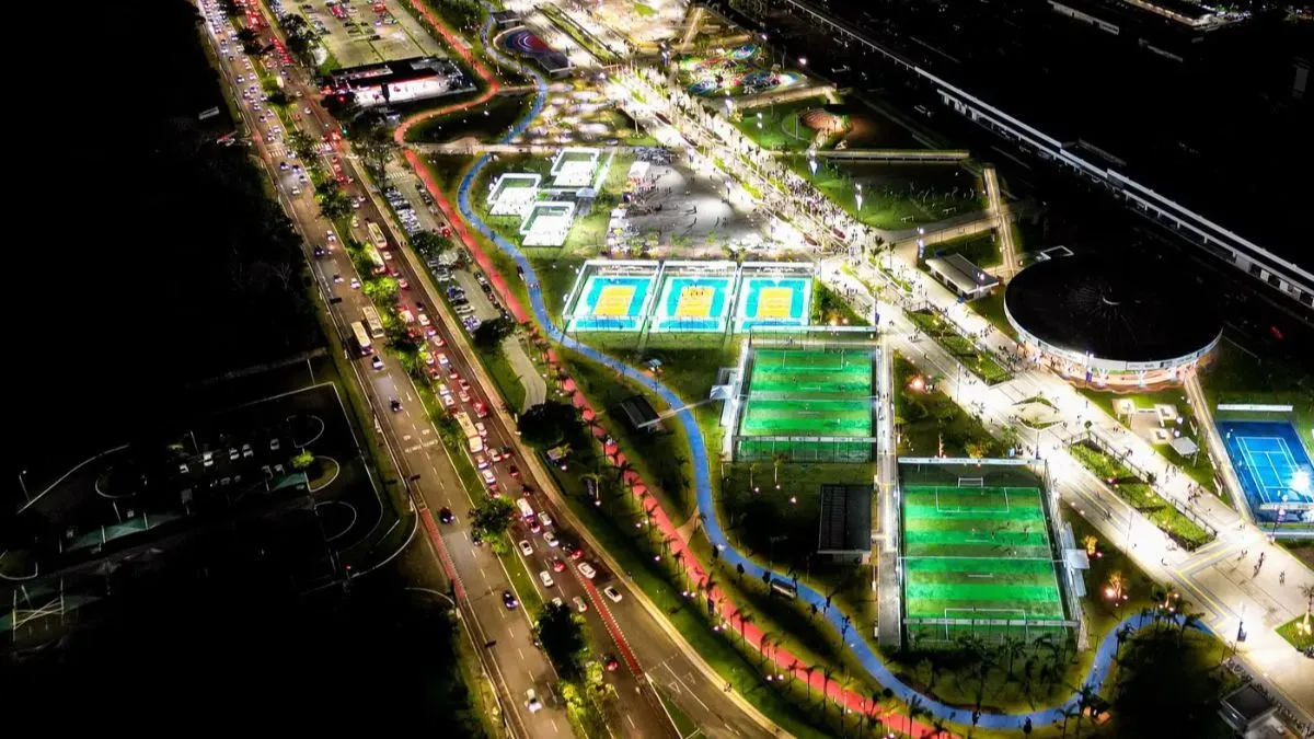 A decoração faz parte do "Natal Encantado", projeto do governo paraense em parceria com a Solar Coca-Cola.