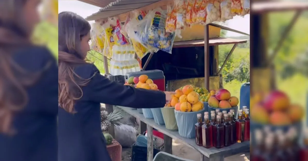 A atriz aproveitou para levar alguns produtos locais, como macaxeira, aipim e mel.
