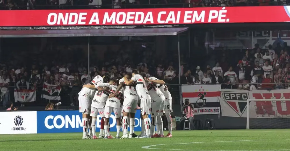 São Paulo enfrenta proibição de transferências após disputa com Cerro Porteño por dívida