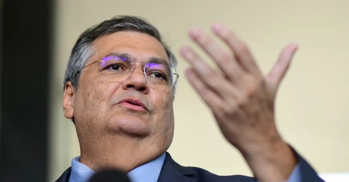 Ministro do STF Flávio Dino foi alvo de hostilidade durante voo de São Luís para Brasília.