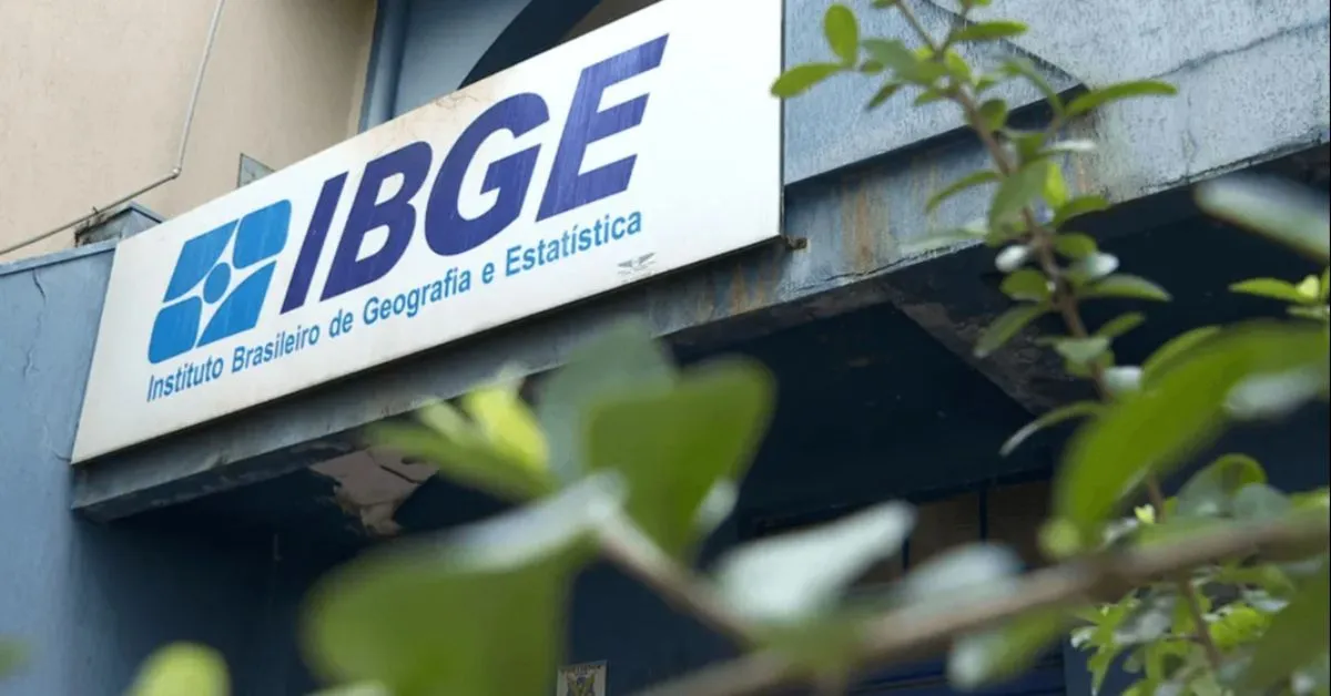 Os contratos temporários terão vigência de 30 dias, podendo ser sucessivamente prorrogados por igual período até o contrato atingir a duração de 1 ano.