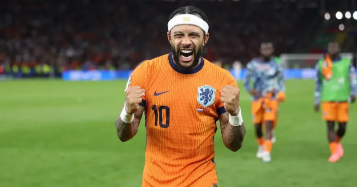 Memphis Depay se torna o maior artilheiro da história da seleção holandesa com 52 gols