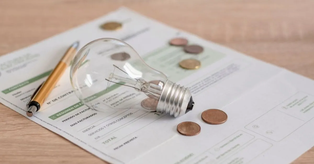 Redução nos preços da energia, alimentos e transportes impulsionou a maior deflação mensal registrada no Brasil desde 2022, segundo IBGE.