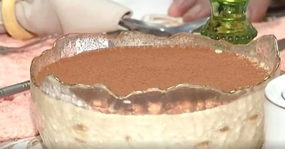 Receita prática transforma o café sobrando em uma sobremesa deliciosa e refrescante.Receita prática transforma o café sobrando em uma sobremesa deliciosa e refrescante.