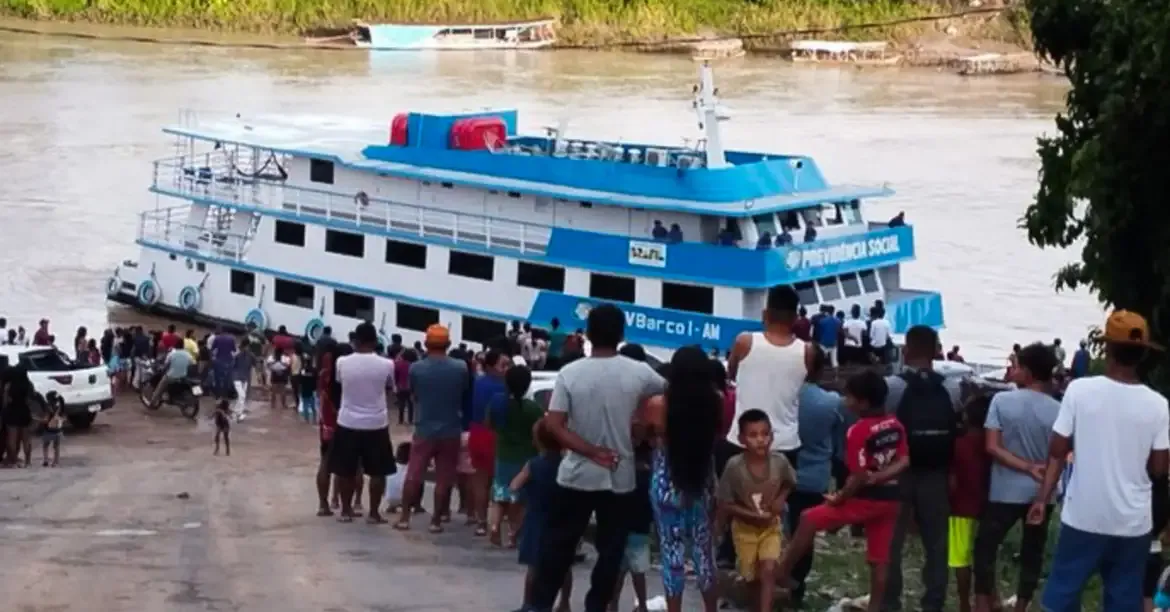 Segundo o calendário divulgado pelo governo, são três barcos para o Estado do Amazonas (para chegar a 29 comunidades) e duas para o Pará (com previsão de atender 39 lugares).