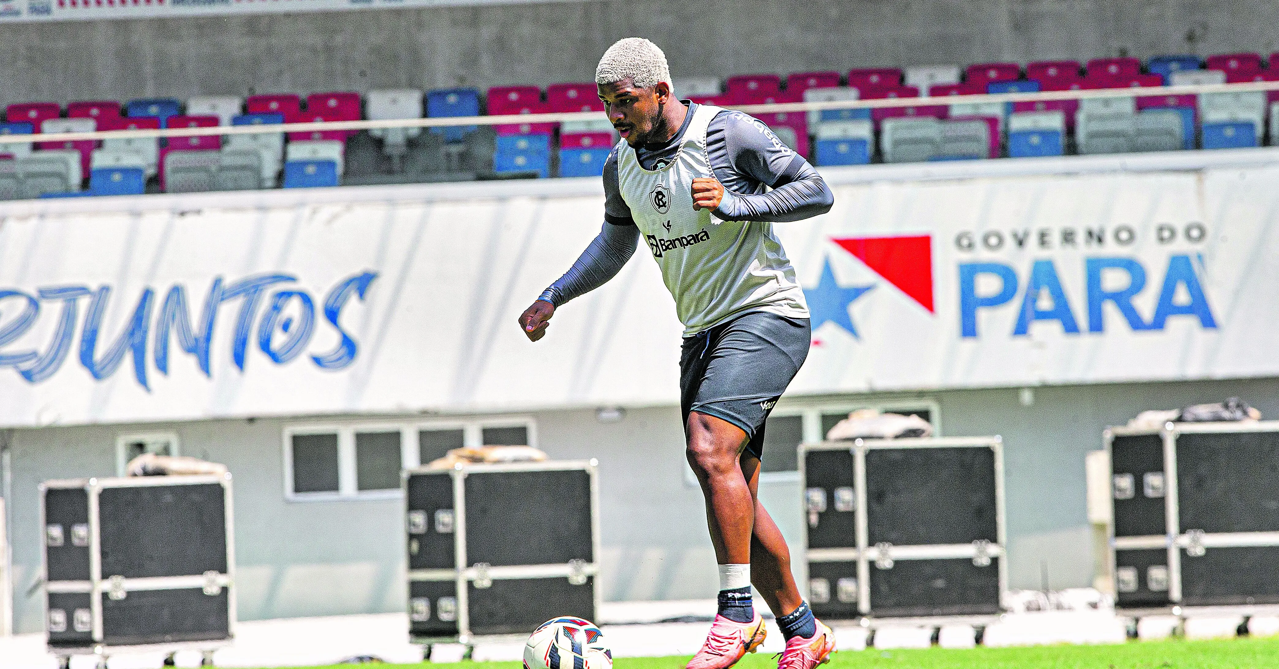 O jogador falou sobre a derrota para o Criciúma-SC, reconhecendo a falta de objetividade – mais uma vez – nas chances criadas, o que poderia ter resultado numa vitória até tranquila para o Leão Azul.