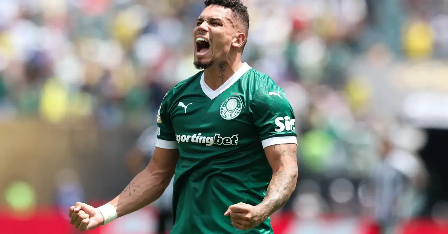 O Palmeiras, que está em uma posição competitiva na tabela, busca consolidar sua posição como um dos favoritos ao título, mesmo com dois jogos a menos.