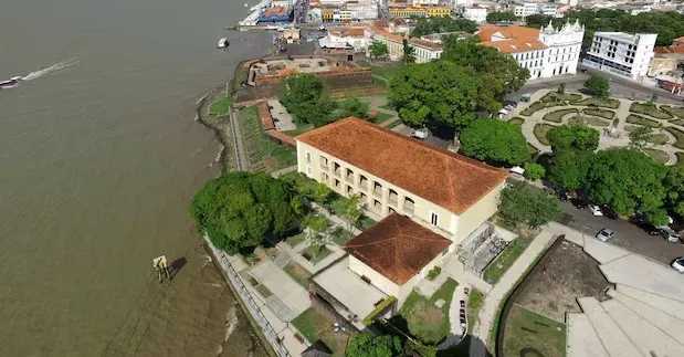 Diante dos relatos de alta nos valores das acomodações, o Ministério do Turismo realizou uma série de vistorias em obras de infraestrutura e na rede hoteleira da capital.