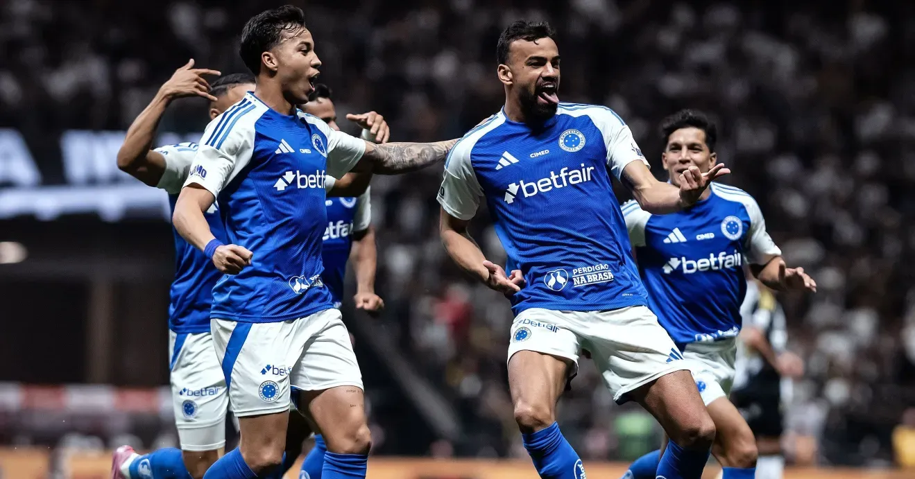 Os gols que definiram o placar foram marcados no segundo tempo, quando o Cruzeiro mostrou maior efetividade ofensiva.