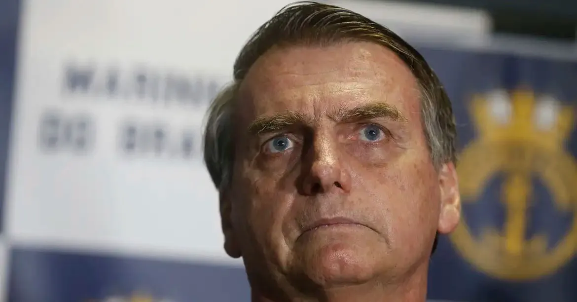 Primeira Turma do STF inicia julgamento do recurso de Jair Bolsonaro contra condenação por tentativa de golpe; decisão ocorre em plenário virtual e deve se estender até 14 de novembro.