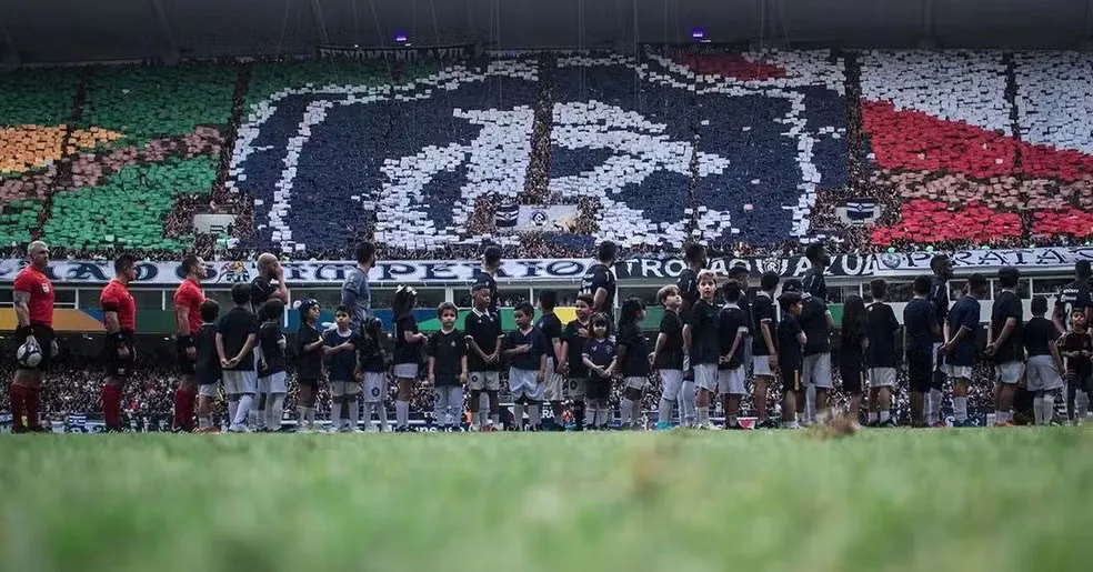 Fenômeno Azul esgota o setor A e se mobiliza para transformar o Mangueirão em um caldeirão na "decisão" contra o Goiás.