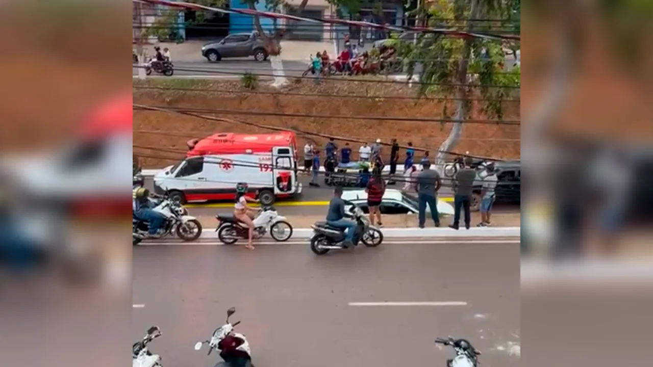 O engavemento fruto da parada repentina do veículo, resultou em acidente com vítima