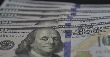 Cerca de 750 mil servidores públicos foram afastados sem remuneração