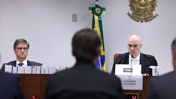 Nesta semana, o colegiado vai iniciar a votação que pode condenar Bolsonaro e os outros réus a mais de 30 anos de prisão.