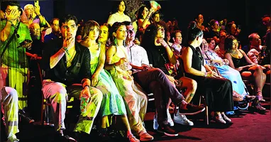 O governador Helder Barbalho e sua família assistiram ao show.