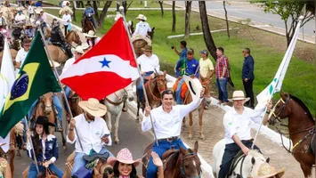 Entre os participantes, esteve o governador do Pará, Hélder Barbalho, que fez questão de destacar a força do setor agropecuário da região.