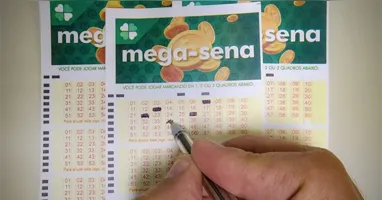 Os adeptos de bolões e quem acredita em superstições ficam de olho nos números.