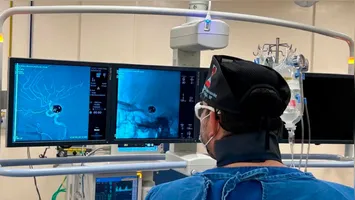 Desde junho de 2022, a unidade oferece a embolização cerebral, um procedimento minimamente invasivo que trata o aneurisma sem a necessidade de cirurgia aberta.
