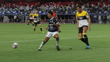 Remo foi melhor em quase toda a partida, mas foi punido no final