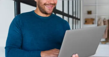 Seja para quem está começando a vender na plataforma ou para quem já tem um fluxo constante de pedidos, usar uma conta empresarial traz funcionalidades