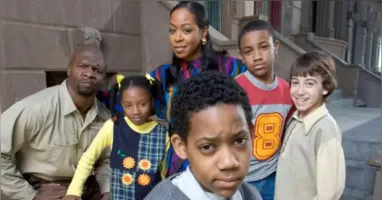 Ator surge envelhecido e com aparência maltrapilha, além de extremamente magro.