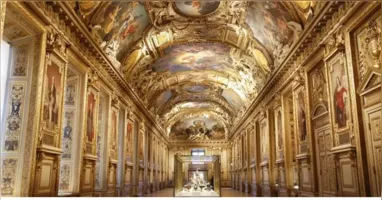 Roubo de joias no Louvre ocorreu dia 19 de outubro e chocou o mundo