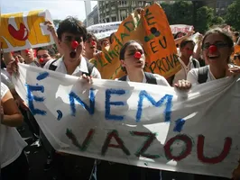 A polêmica iniciou após repercussão de transmissão ao vivo realizada pelo estudante de medicina Edcley de Souza Teixeira, publicada cinco dias antes da aplicação de Ciências da Natureza.