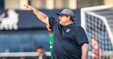 Guto Ferreira enfrenta ex-clube Cuiabá em duelo decisivo na Série B