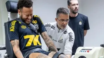 Neymar enfrenta nova lesão e futuro no Santos e na seleção brasileira em risco