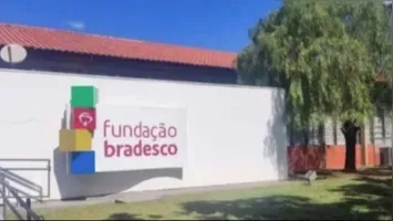 São vários cursos e todos online