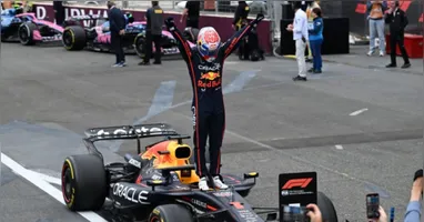 Max Verstappen comemora vitória no GP do Azerbaijão, em Baku