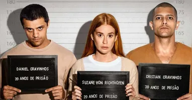 Daniel Cravinhos (Felipe Simas), Suzane von Richthofen (Marina Ruy Barbosa) e Christian Cravinhos (Kelner Macêdo) em cena da série Tremembé, que mostra a rotina dos internos do presídio mais famoso do Brasil.