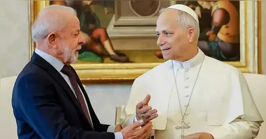 Lula se encontrou com o papa Leão XIV no Vaticano nesta segunda-feira (13).
