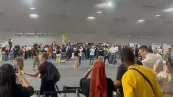 Tentativa de invasão dos manifestantes