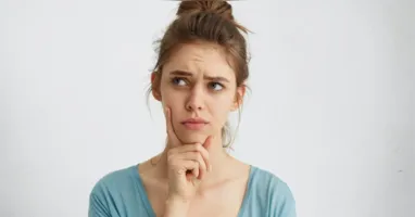 Estudos científicos demonstram que lapsos de memória começam a se tornar mais perceptíveis a partir dos 30 anos de idade.