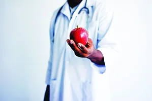 Nutricionistas são importantes dentro de um trabalho amplo para cuidar do corpo.