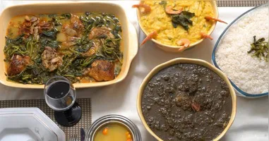 Pato no tucupi e maniçoba estão entre os pratos mais tradicionais e conhecidos da gastronomia paraense.