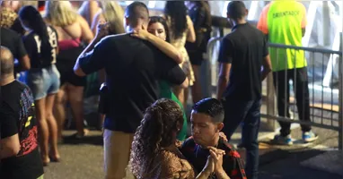 Público ocupa hoje as ruas da Cidade Velha no início do Psica Festival, que abre sua 14ª edição com programação gratuita ao ar livre.