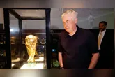 Treinador da Seleção Brasileira sabe que a pressão é grande, mas minimiza