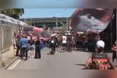 Reforço policial cerca o Galeão e impede torcedores de chegarem ao ônibus do Flamengo no 'AeroFla'