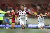 Flamengo brilha em goleada sobre o Sport e assume liderança provisória do Brasileirão