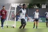 João Pedro já treina com o elenco do Remo e aguarda regularização no BID para estrear pelo Campeonato Brasileiro da Série B.