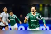 Com dois gols, Raphael Veiga sacramentou a classificação palmeirense.