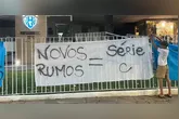 Protesto da torcida do Paysandu é adiado após mudança na reunião do Conselho Deliberativo