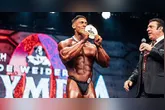 Ramon Dino comemora histórico título do Mr. Olympia Classic Physique em Las Vegas, marcando a primeira vitória masculina brasileira no evento.